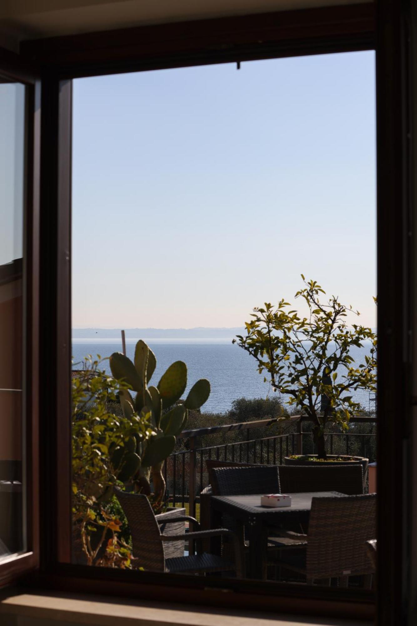 Hotel Florence Manerba del Garda Ruang foto